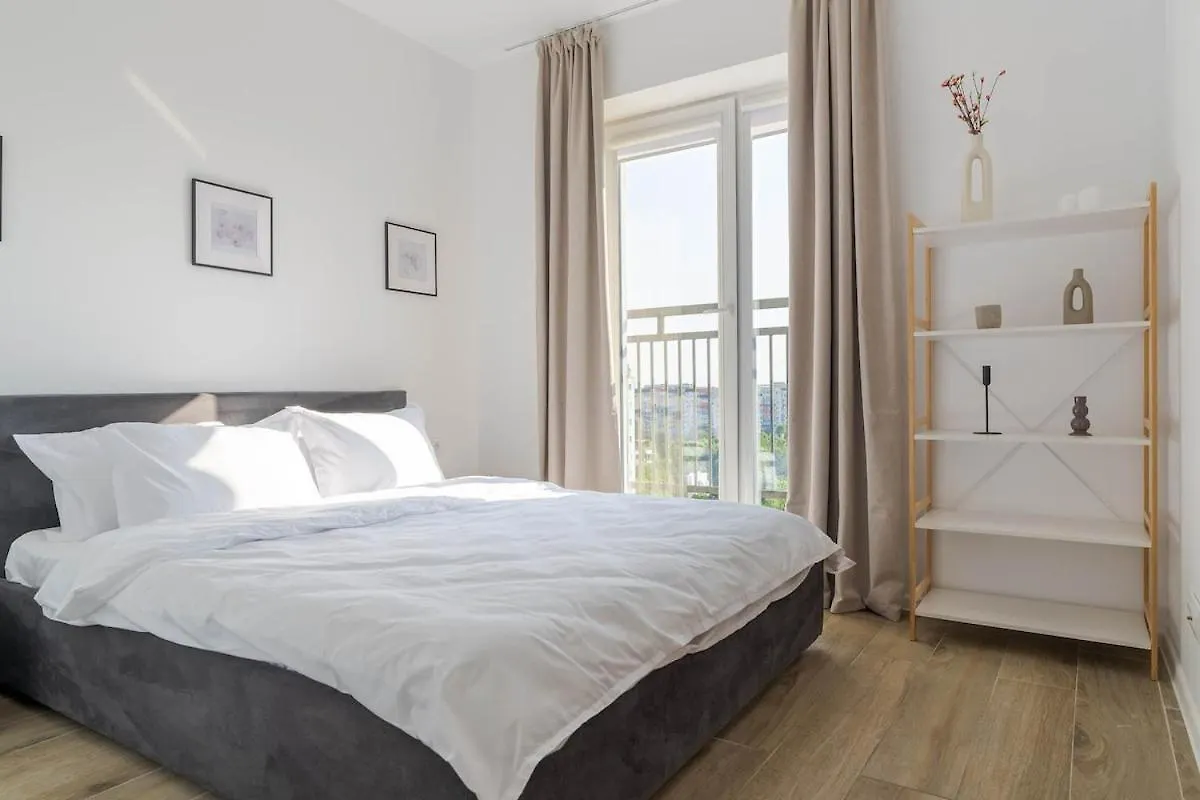 Downtown Apartment W Parkview&Balcony Vol 2 Bukarest